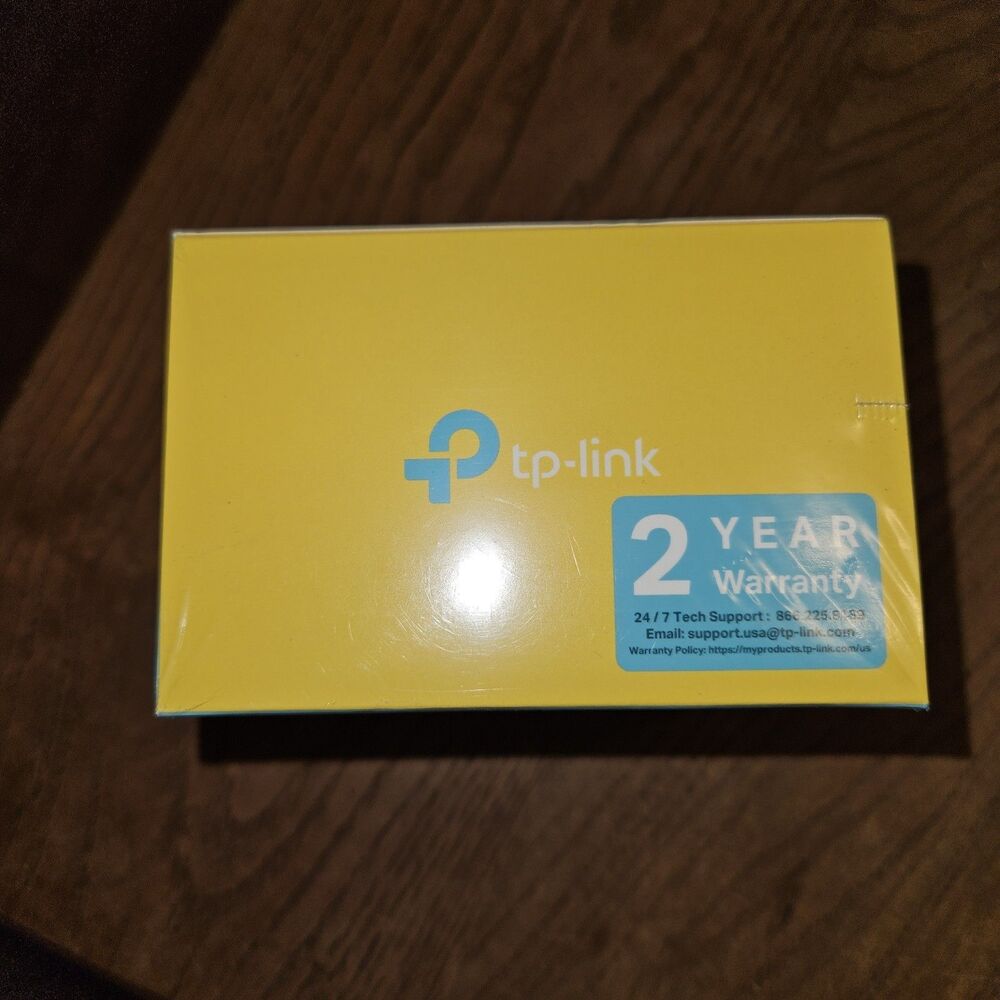 TP-LINK 300Mbps Portable Wireless Wi-Fi Travel Router (TL-WR802N) - Picture 2 of 6